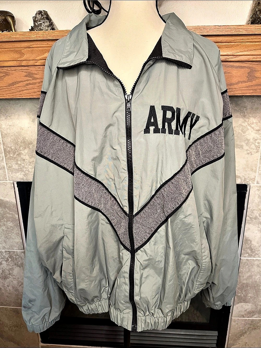 US Army SKILCRAFT 2XL Windbreaker Jacket Gray/Green & Black Military Vintage Y2K